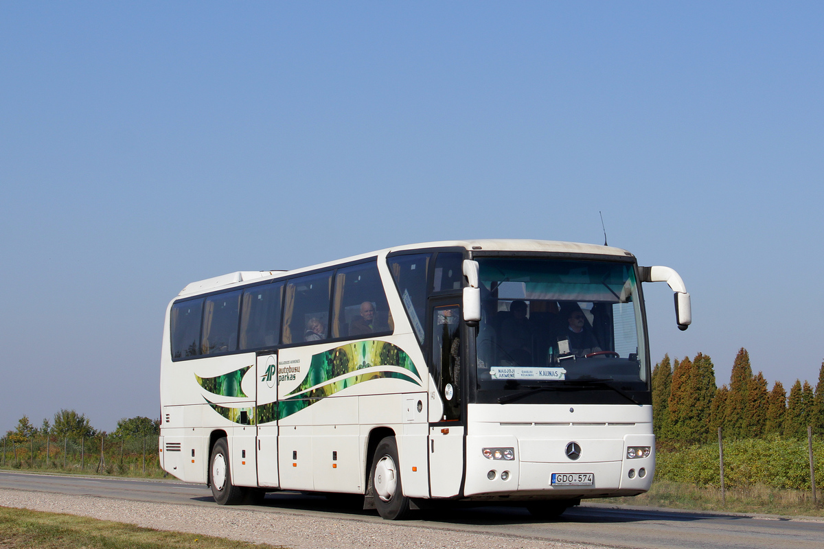 Naujoji Akmenė, Mercedes-Benz O350-15RHD Tourismo I № 143