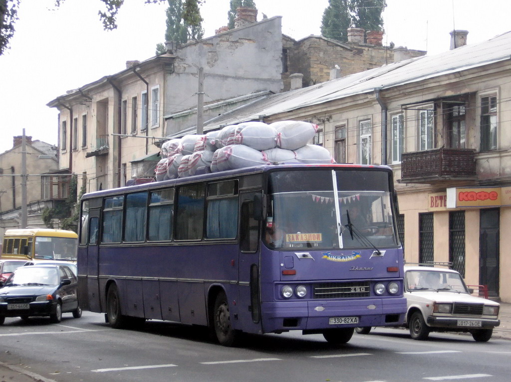 Kharkiv, Ikarus 250.59 # 330-82 ХА