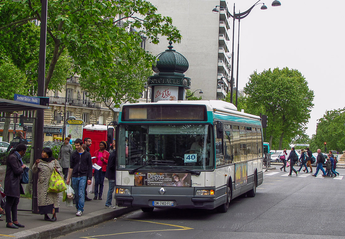 Paryż, Renault Agora S # 7793