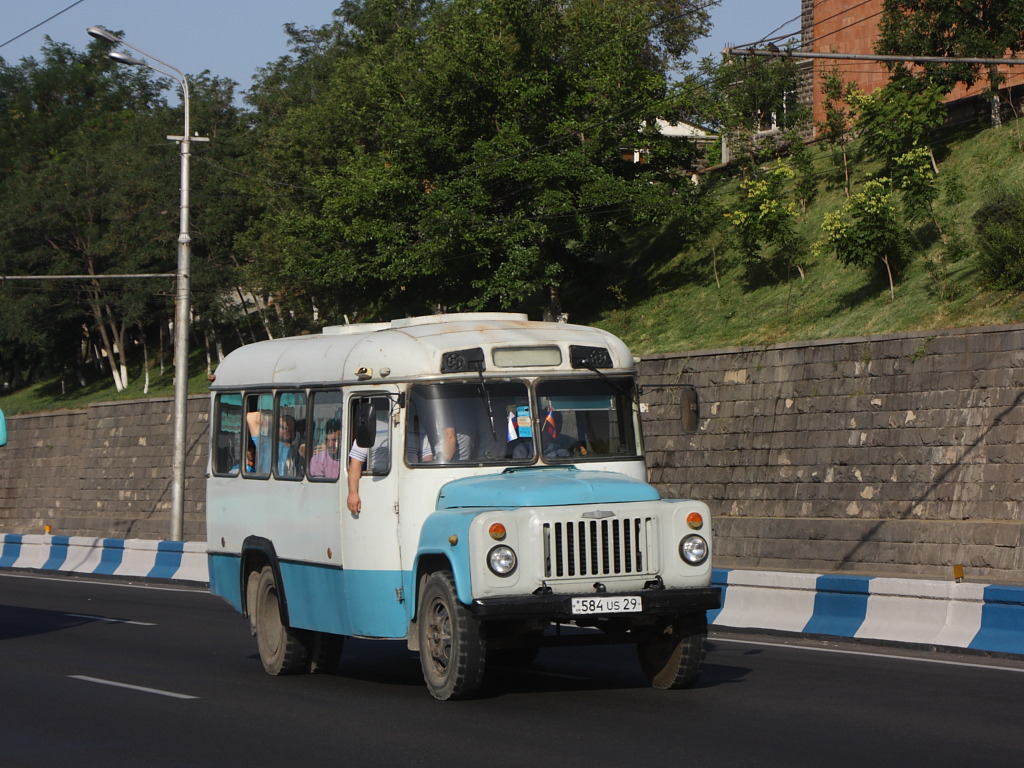 Yerevan, KAvZ-3270 № 584 US 29