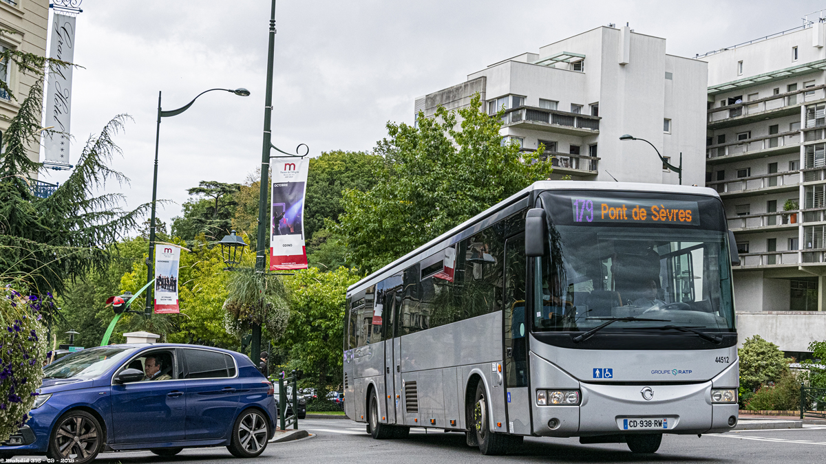 Paris, Irisbus Crossway 12M č. 44512