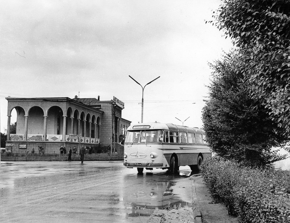 Biškekas, LAZ-697Е "Turist" nr. 39-22 ФИВ; Biškekas — Old Photos