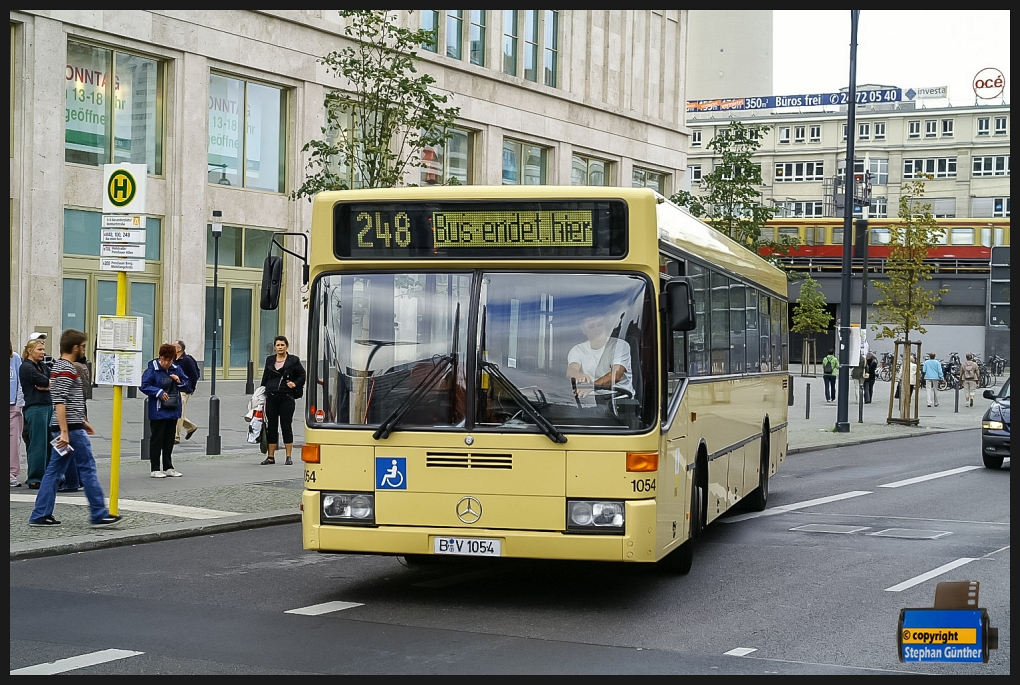 Berlin, Mercedes-Benz O405N # 1054