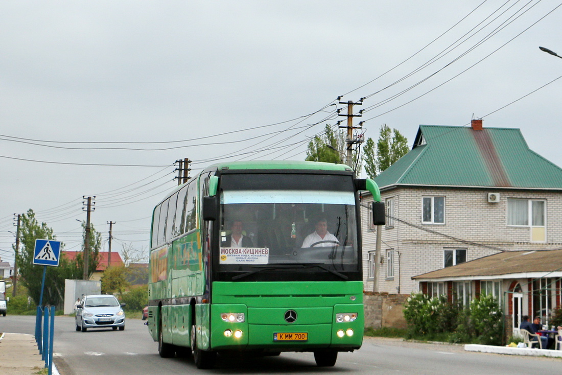 Chisinau, Mercedes-Benz O350-15RHD Tourismo I No. K MM 700