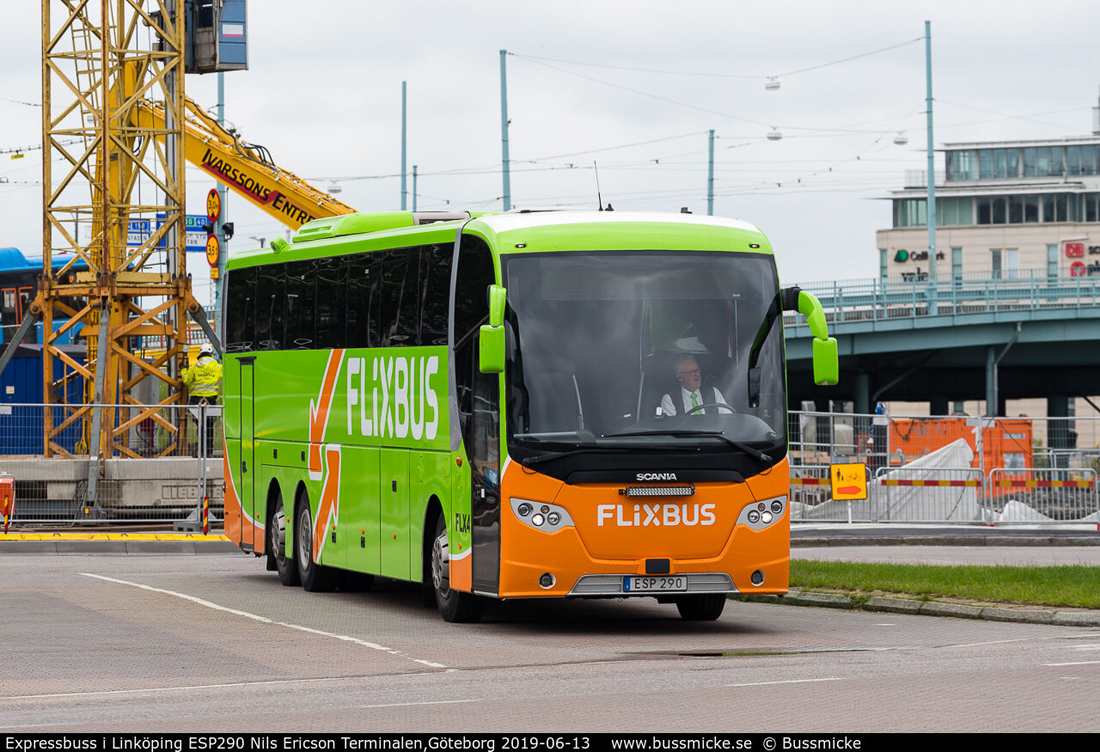 Linköping, Scania OmniExpress 360 # FLX4