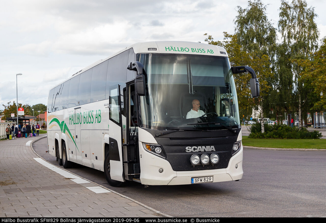 Gävle, Scania Touring HD 13,7 # SFW 829