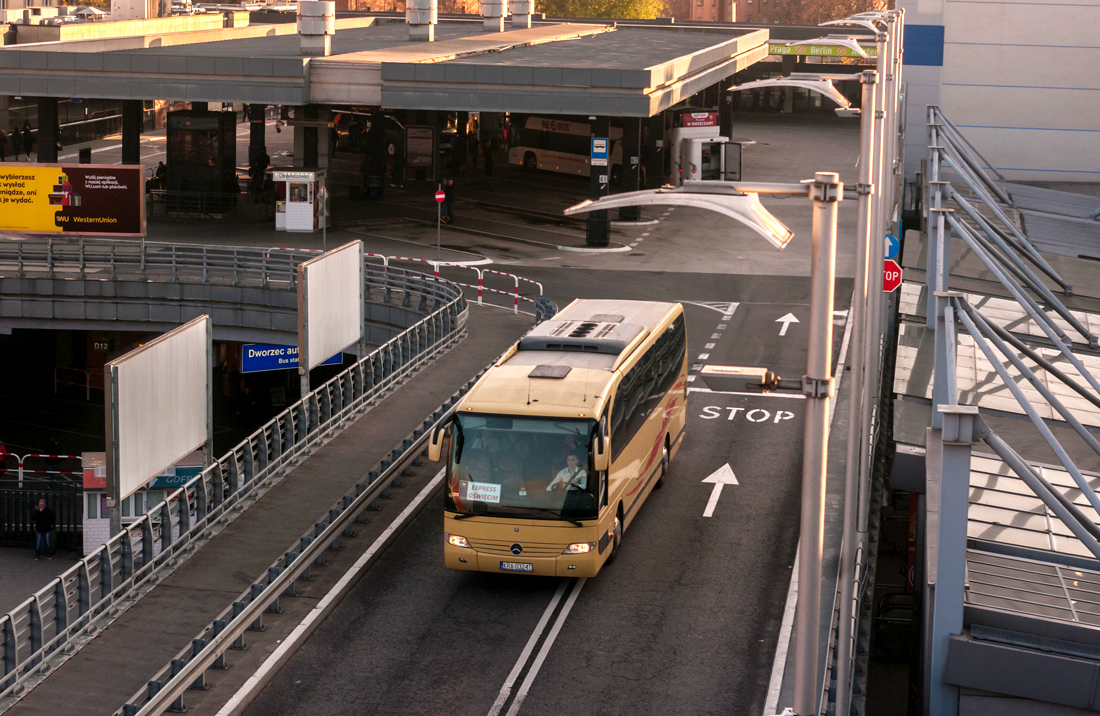 Iwanowice, Mercedes-Benz O580 Travego I 15RH # KRA 0324T