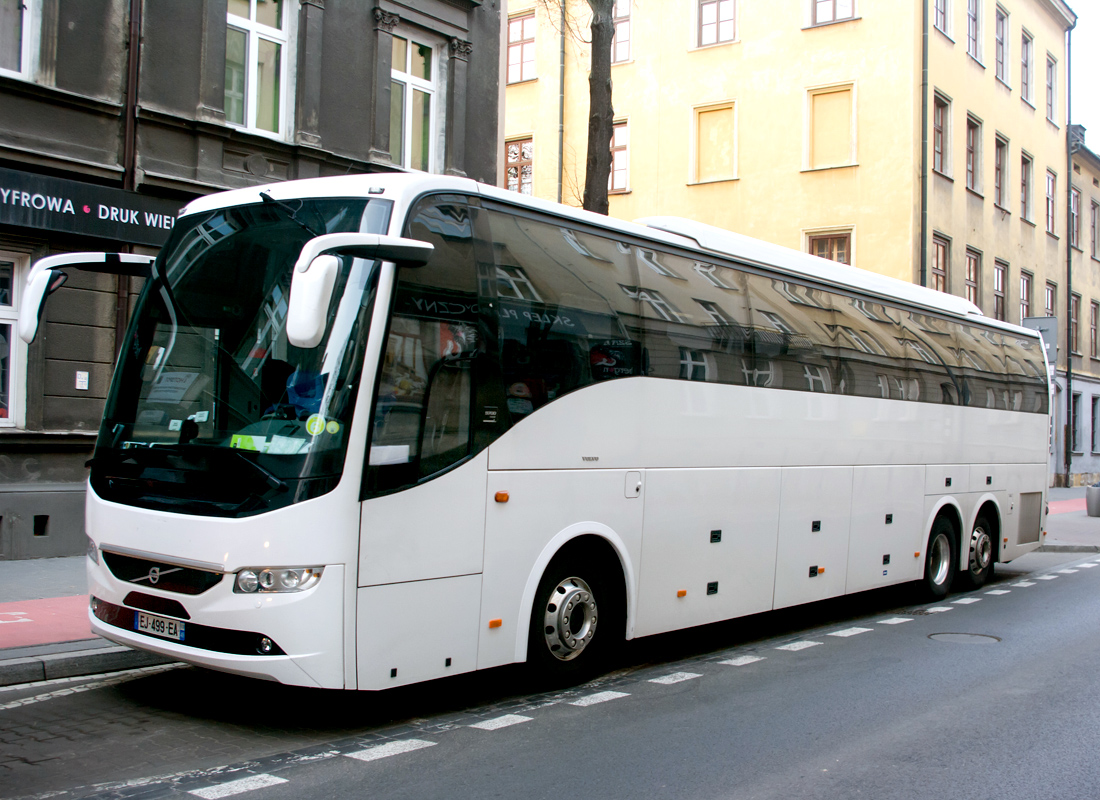 Angers, Volvo 9700HD UG # EJ-499-EA