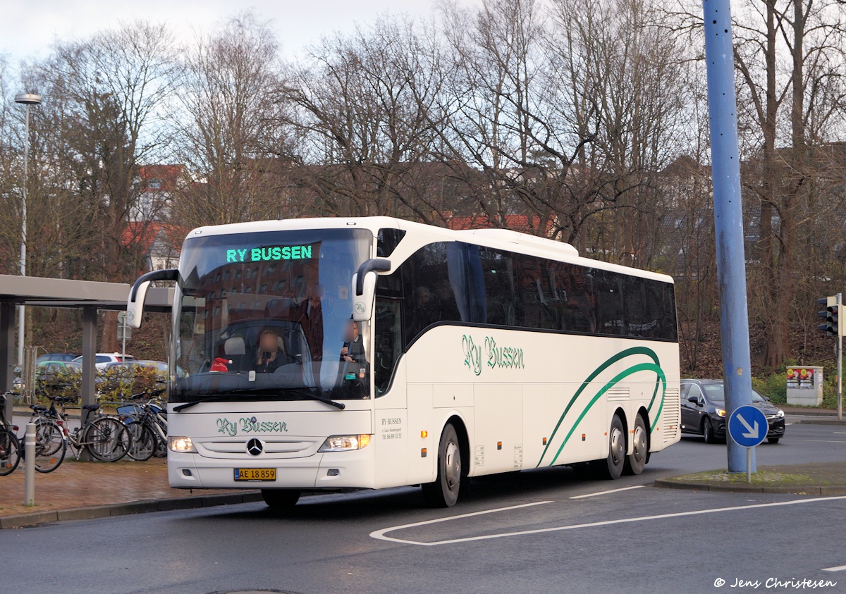 Skanderborg, Mercedes-Benz Tourismo 17RHD-II L # AE 18 859