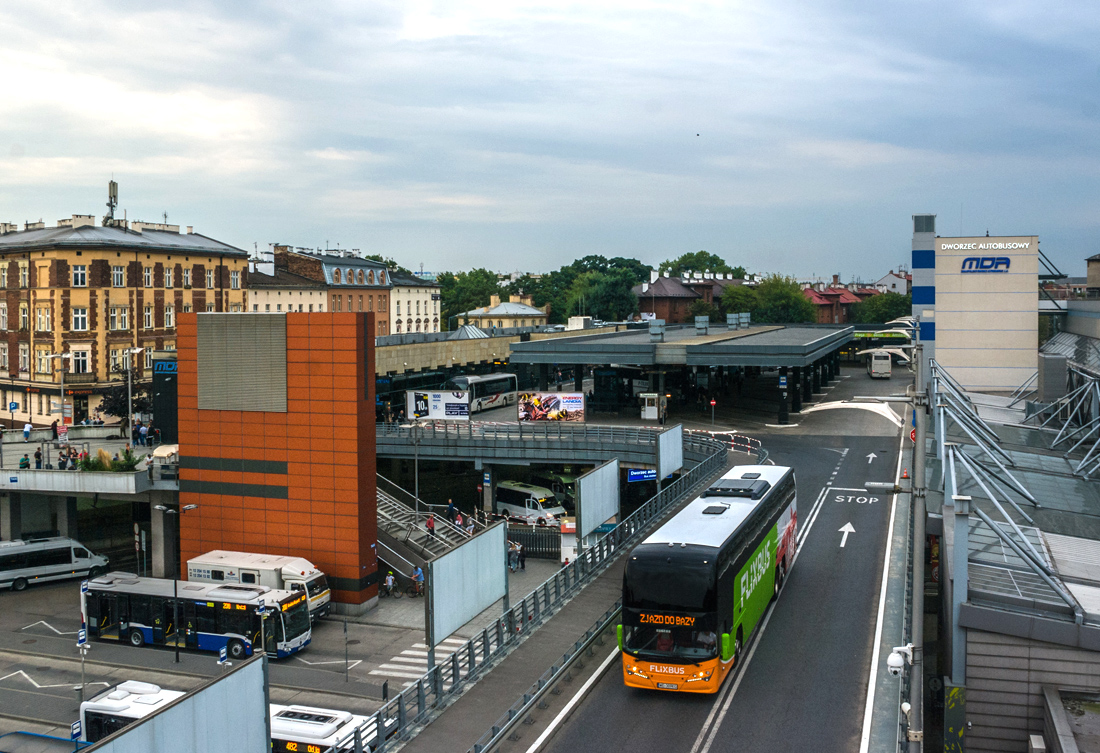 Warsaw, Plaxton Elite i # P524