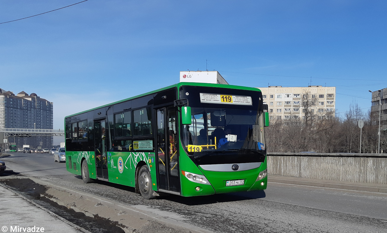 Almaty, Yutong ZK6118HGA № 203 MK 02