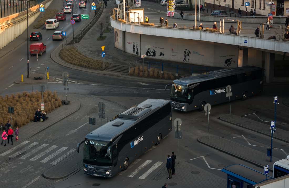 Cracow, Mercedes-Benz Tourismo 16RHD-III M/2 # 42
