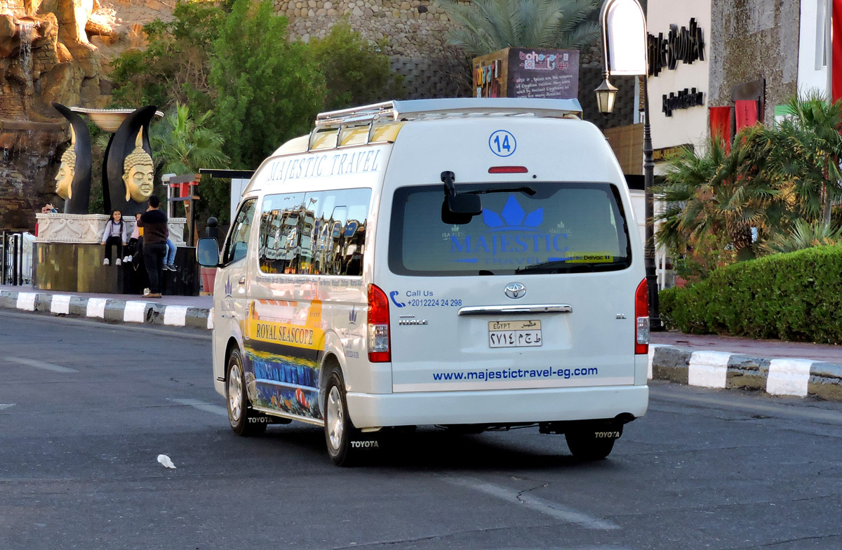 Sharm El Sheikh, Toyota HiAce GL č. 2716 MJT