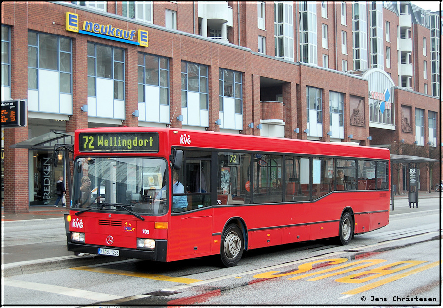 Kiel, Mercedes-Benz O405N2 # 705
