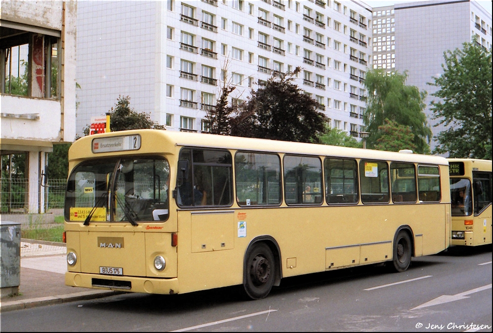Berlín, MAN SL200 č. B-US 175