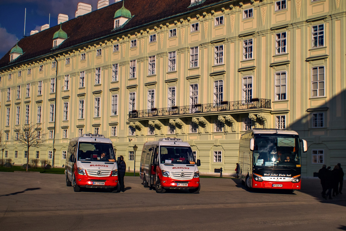 Wien, Mercedes-Benz Sprinter # 16403; Wien, Mercedes-Benz Sprinter # 16401; Oberpullendorf, Setra S515HD # 50418