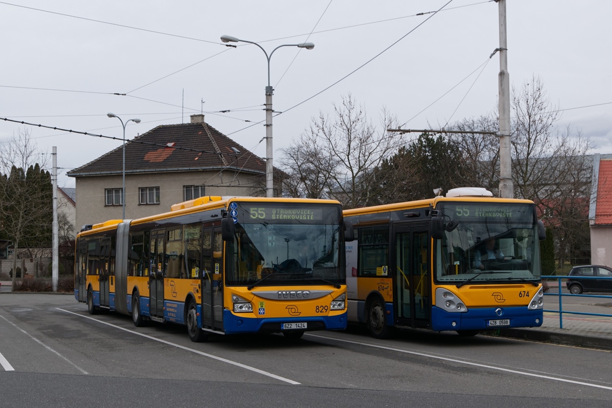 Zlín, IVECO Urbanway 18M No. 829; Zlín, Irisbus Citelis 12M No. 674