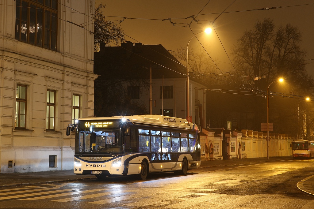 Brno, IVECO Urbanway 12M Hybrid № 2725