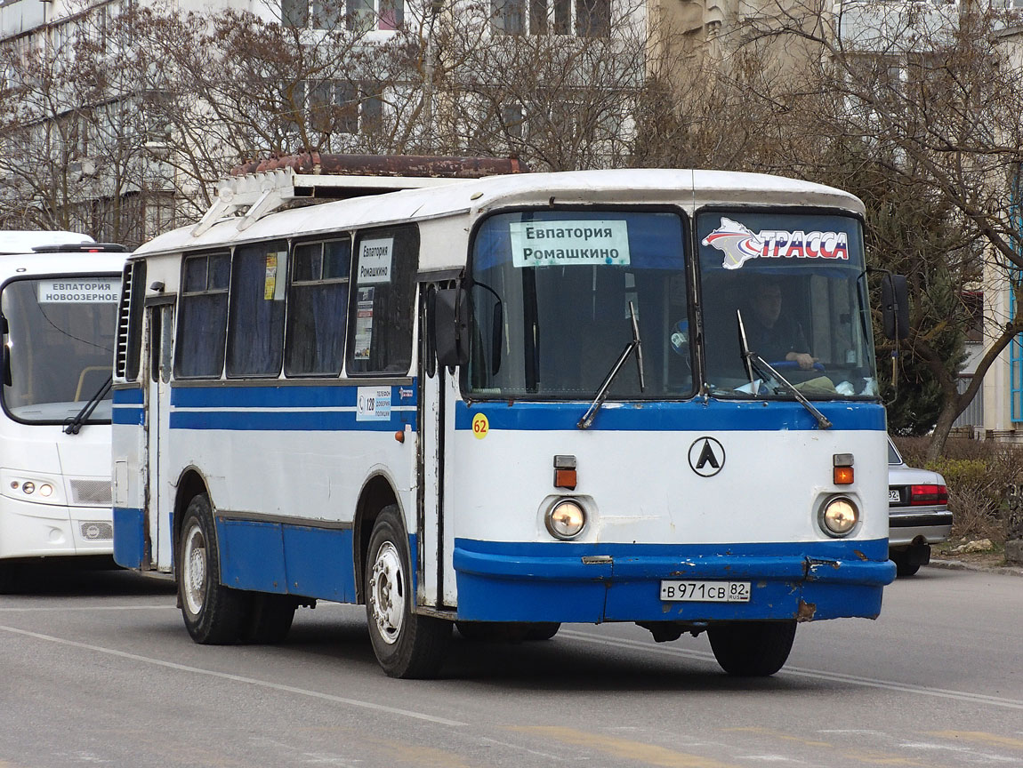 Yevpatoriya, LAZ-695Н č. 62