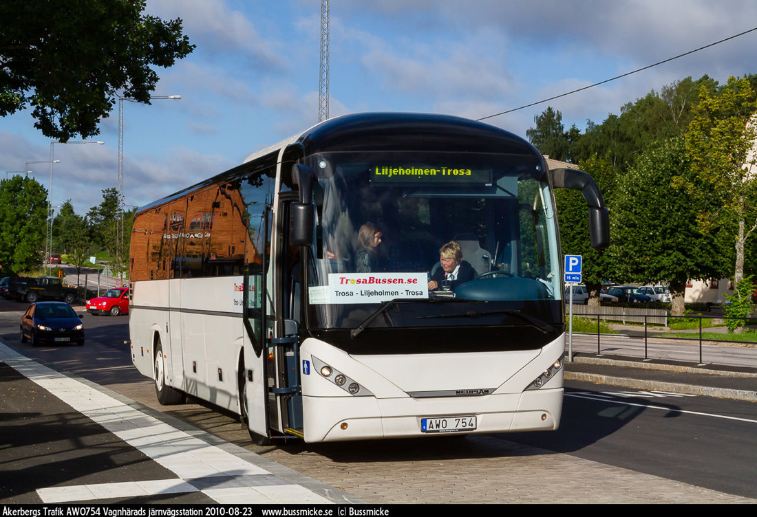 Nyköping, Neoplan N3516Ü Trendliner # AWO 754