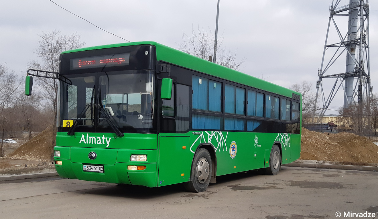Almaty, Yutong ZK6108HGH № 534 DF 02