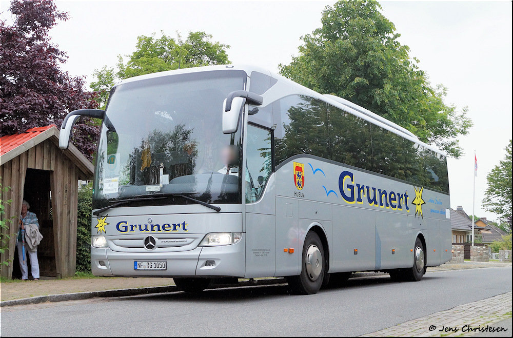 Husum (Nordfriesland), Mercedes-Benz Tourismo 15RHD-II nr. NF-RG 1050