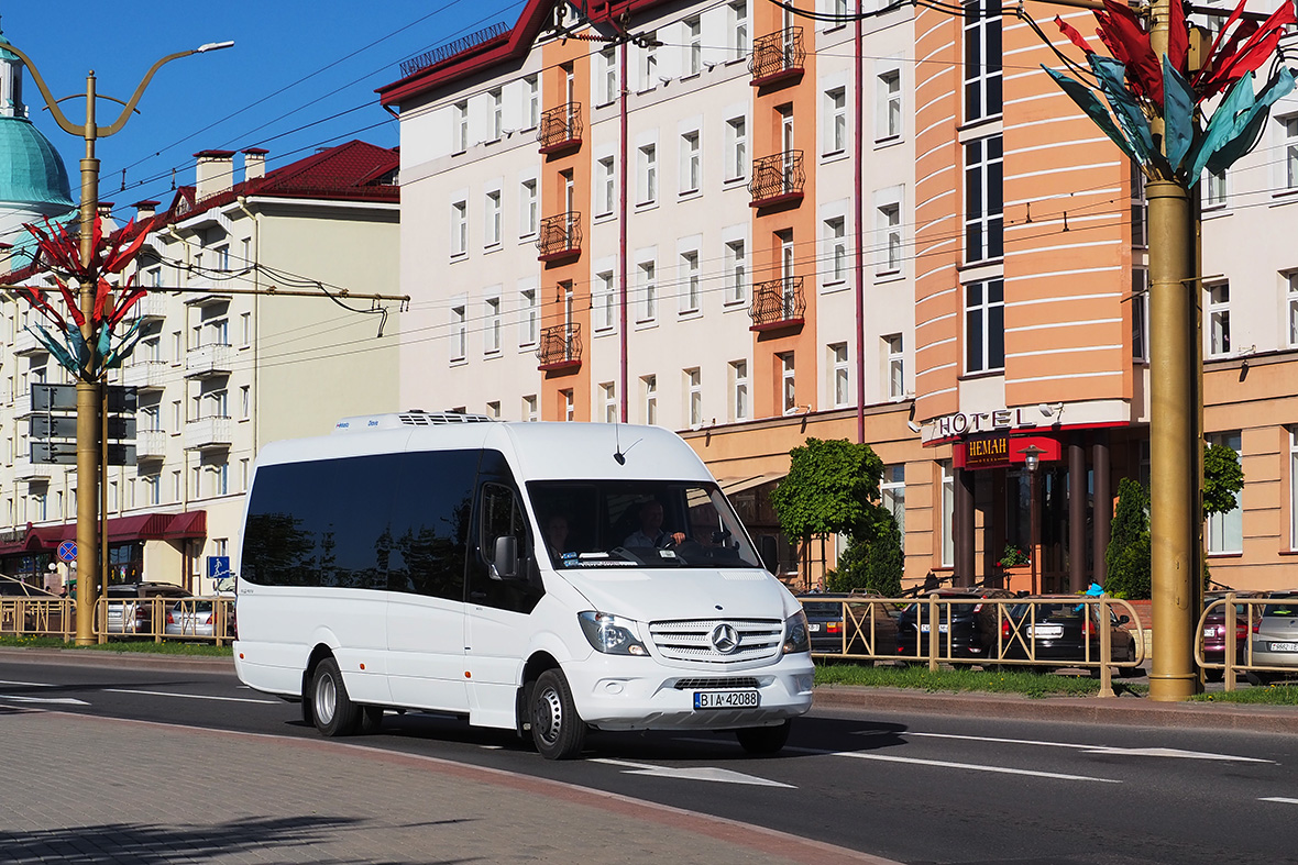 Juchnowiec Kościelny, Bus Prestige (Mercedes-Benz Sprinter 519CDI) # BIA 42088