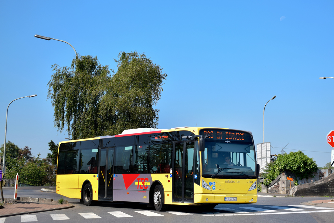 Namur, Van Hool New A330 # 4680