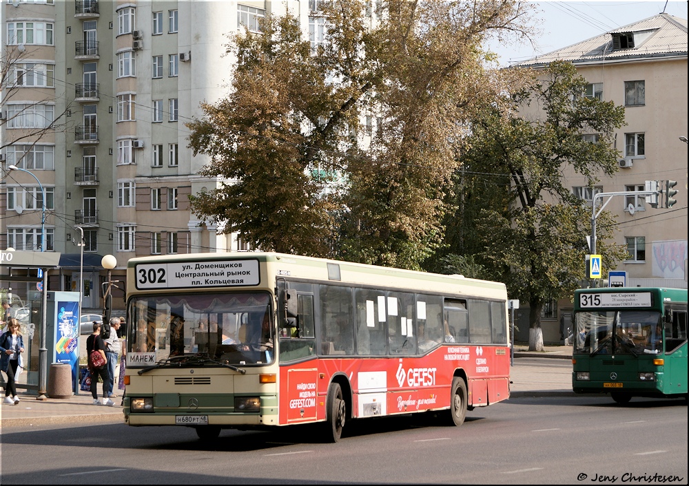 Lipetsk, Mercedes-Benz O405N2 # Н 680 РТ 48