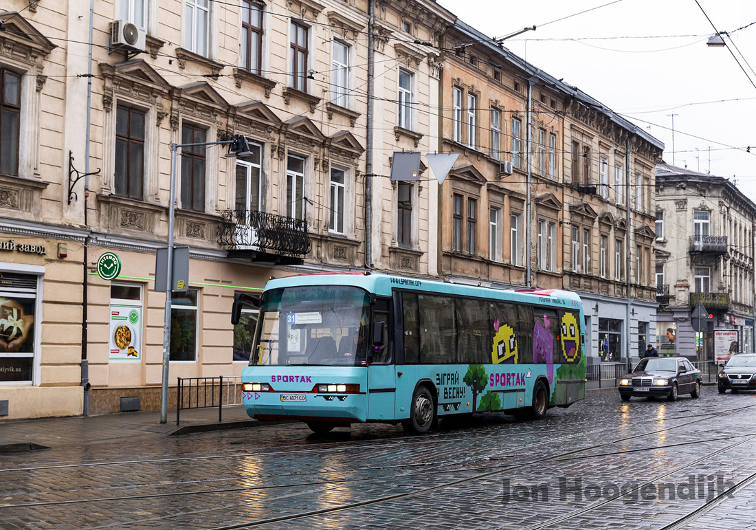 Lviv, Neoplan N3016 Regioliner No. ВС 6071 СО