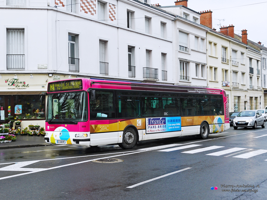 Châlons-en-Champagne, Irisbus Agora S # 889