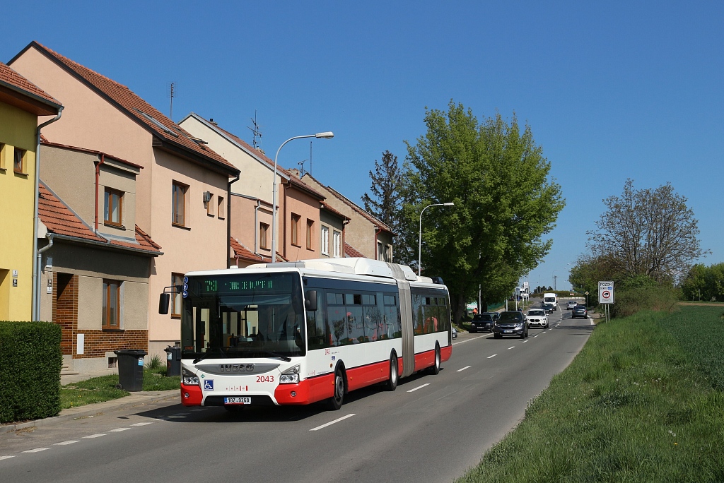 Brno, IVECO Urbanway 18M CNG # 2043