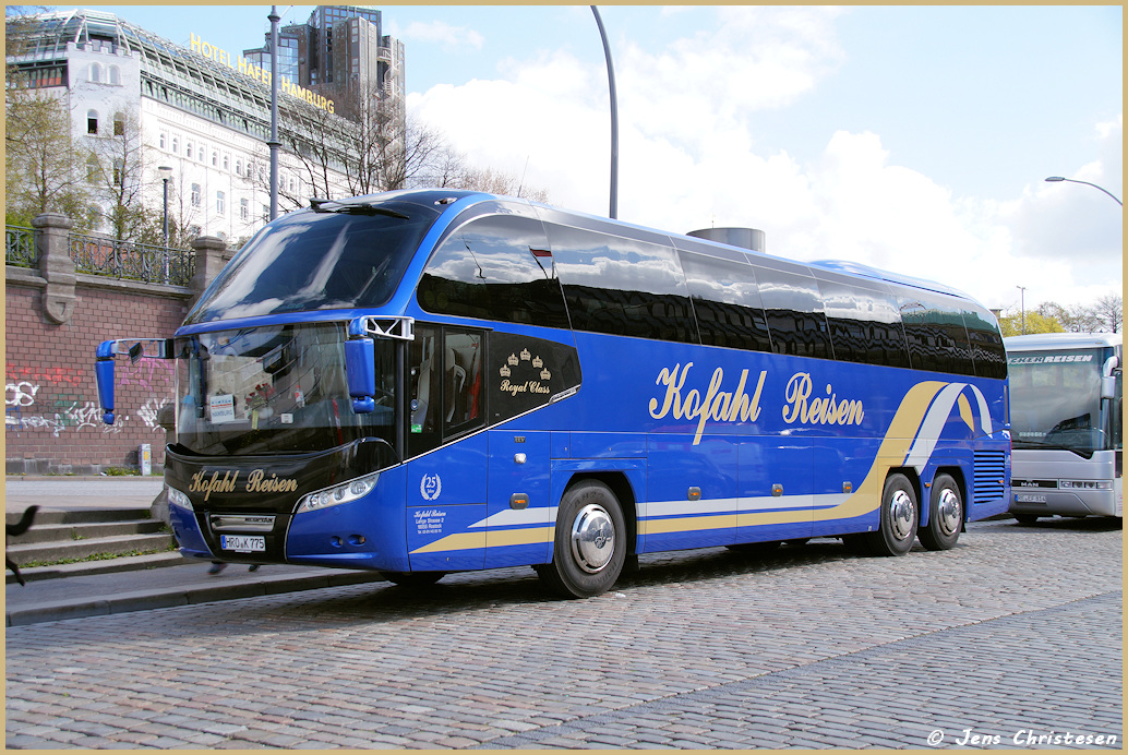 Rostock, Neoplan P15 N1217HDC Cityliner # HRO-K 775