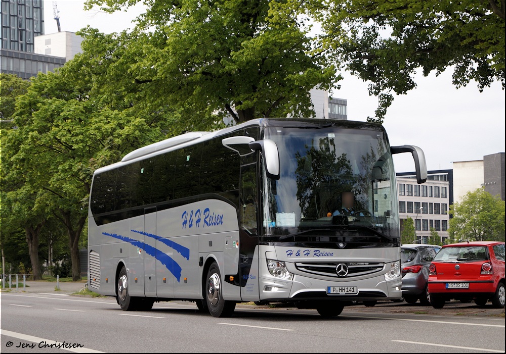 Potsdam, Mercedes-Benz Tourismo 15RHD-III nr. P-HH 141