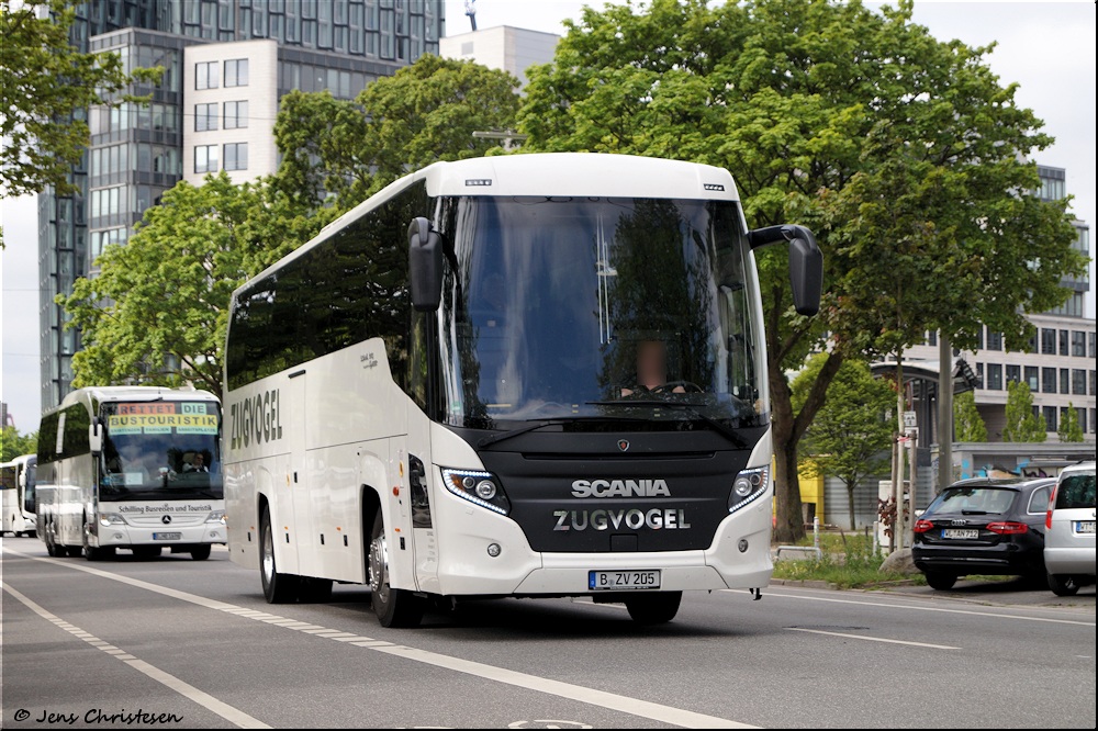 Berlín, Scania Touring HD (Higer A80T) č. B-ZV 205