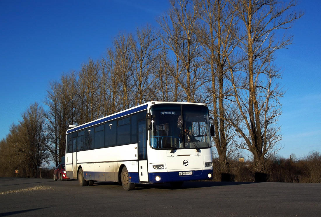 Gatchina, LiAZ-5256.23-01 (GolAZ) # В 544 ОХ 47