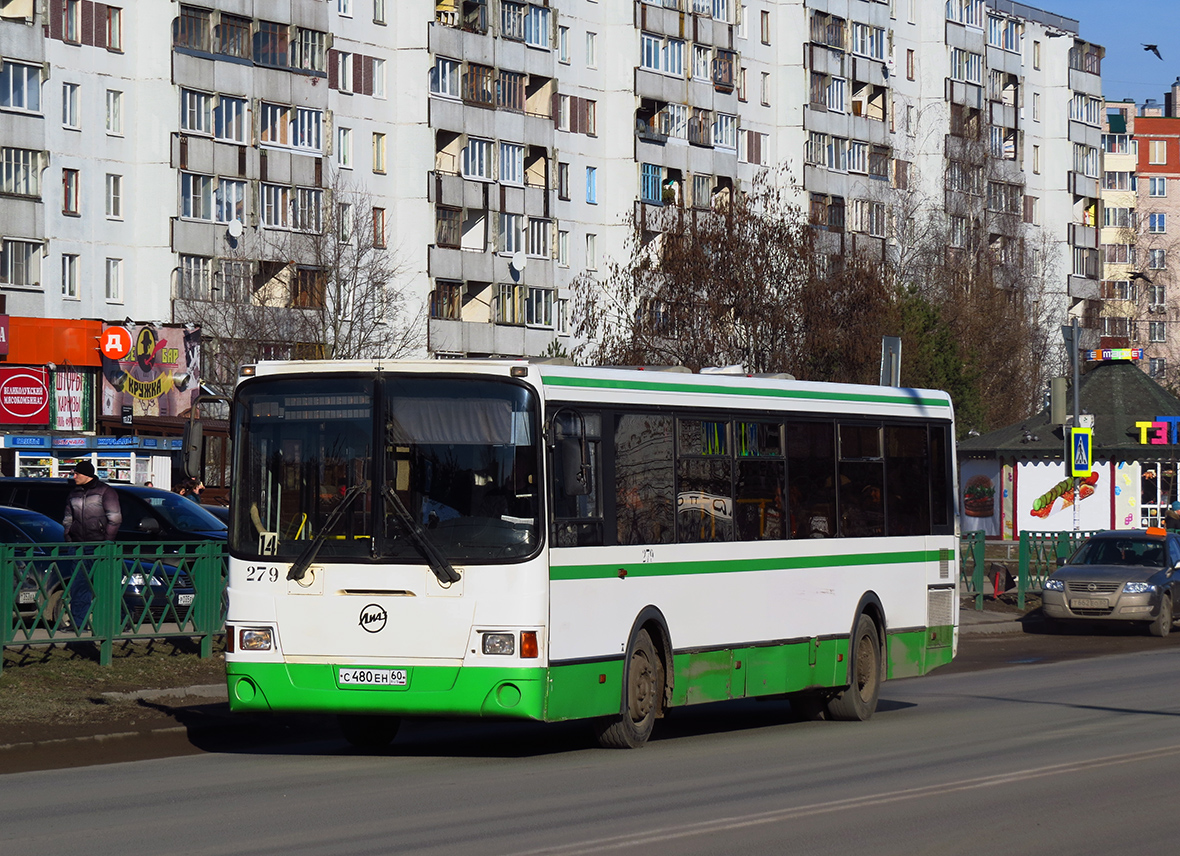 Pskov, LiAZ-5256.26 č. 279