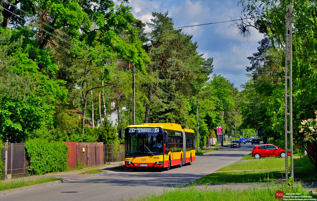 Warsaw, Solaris Urbino IV 18 CNG č. 9916