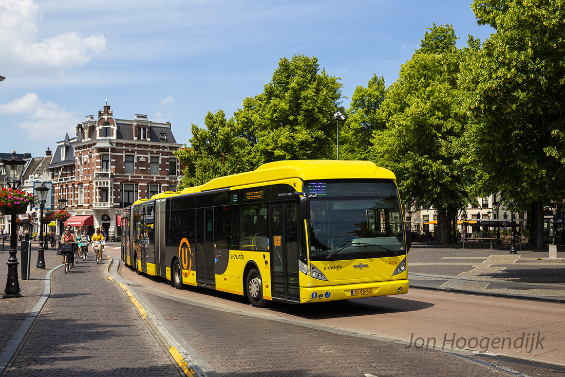 Utrecht, Van Hool New AGG300 # 4216