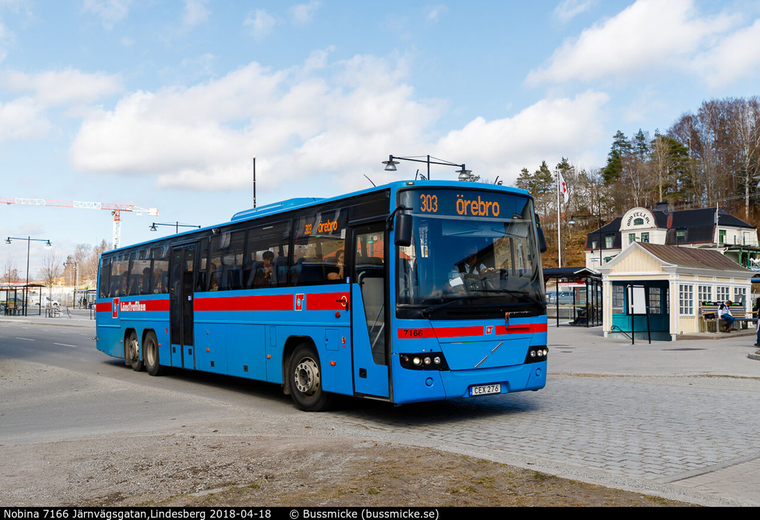 Örebro, Volvo 8700 № 7166