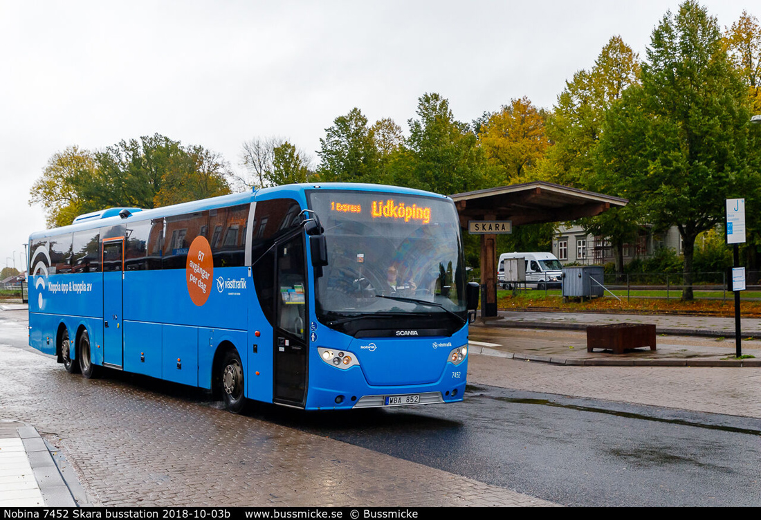 Lidköping, Scania OmniExpress 340 # 7452