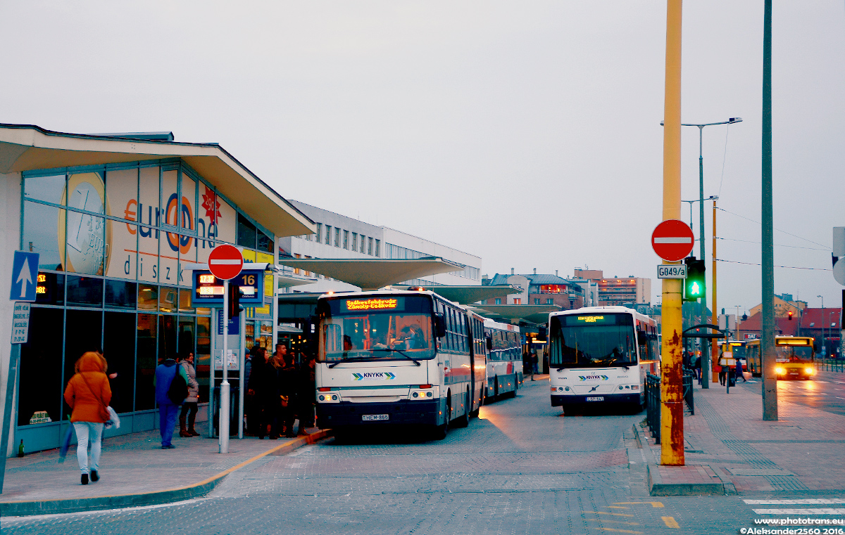 Budapest, Ikarus C80.30M # HEM-866; Budapest, Alfabusz Regio # LGP-941