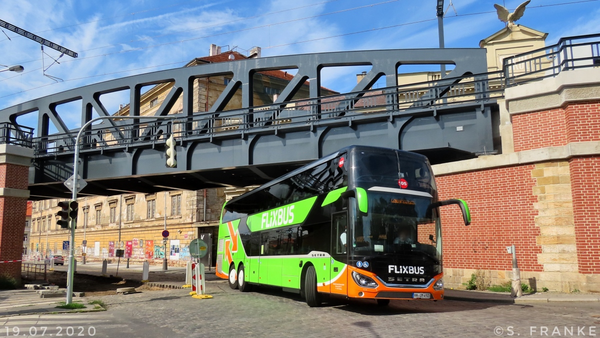 Hamburg, Setra S531DT # 105