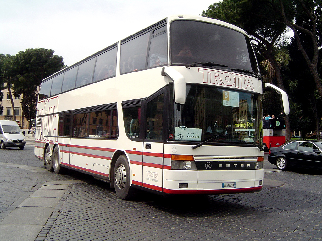 Rome, Setra S328DT # 40