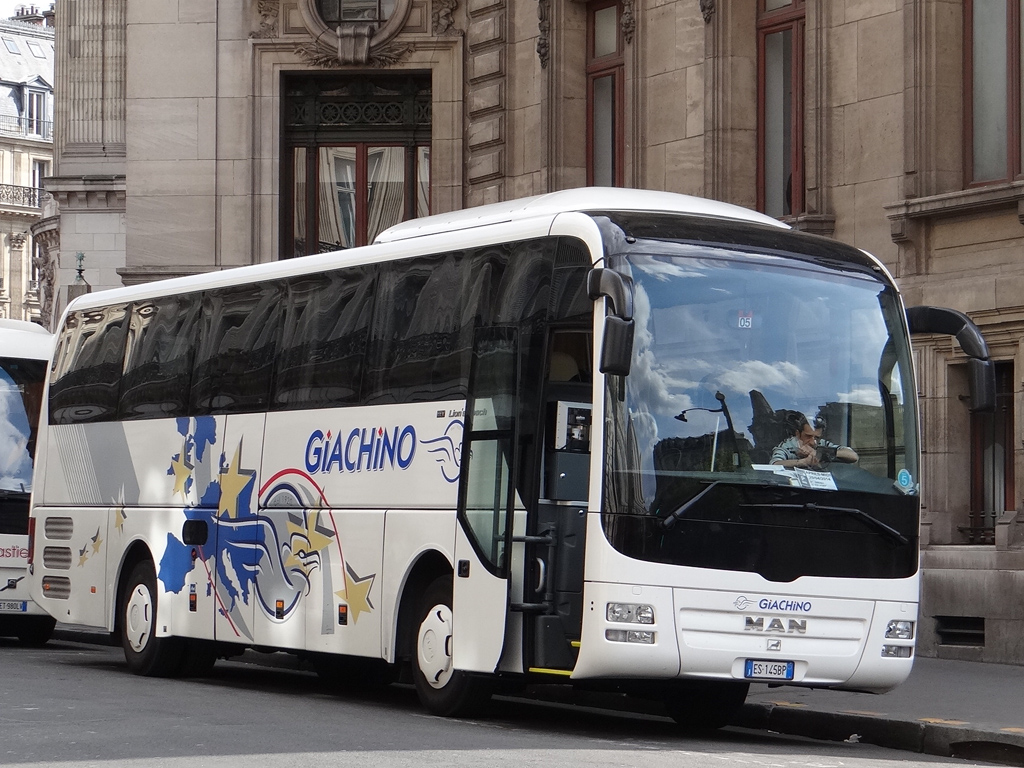 Turin, MAN R07 Lion's Coach RHC404 # 205