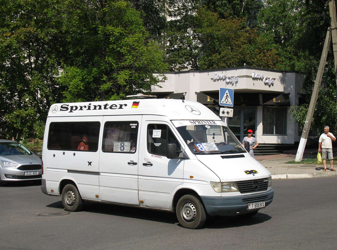 Tiraspol, Mercedes-Benz Sprinter 208D # Т 956 КХ