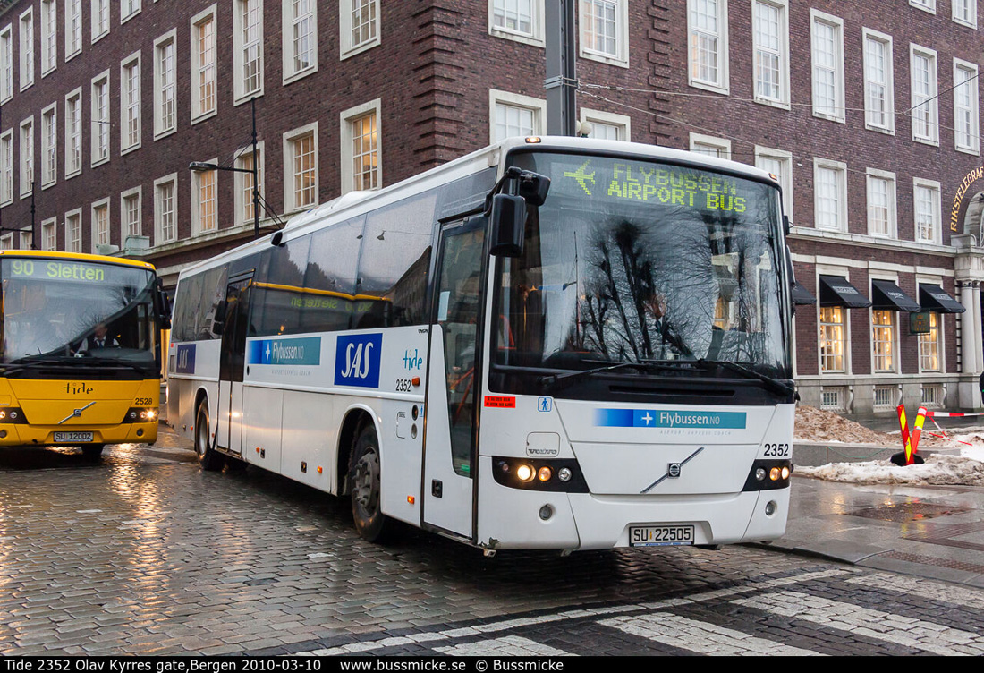 Bergen, Volvo 8700 # 2352