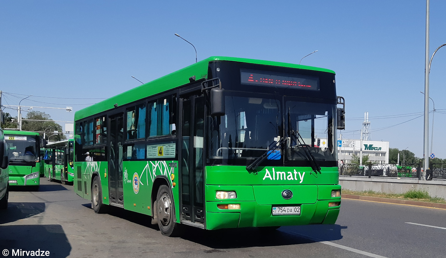 Almaty, Yutong ZK6108HGH №: 754 DA 02