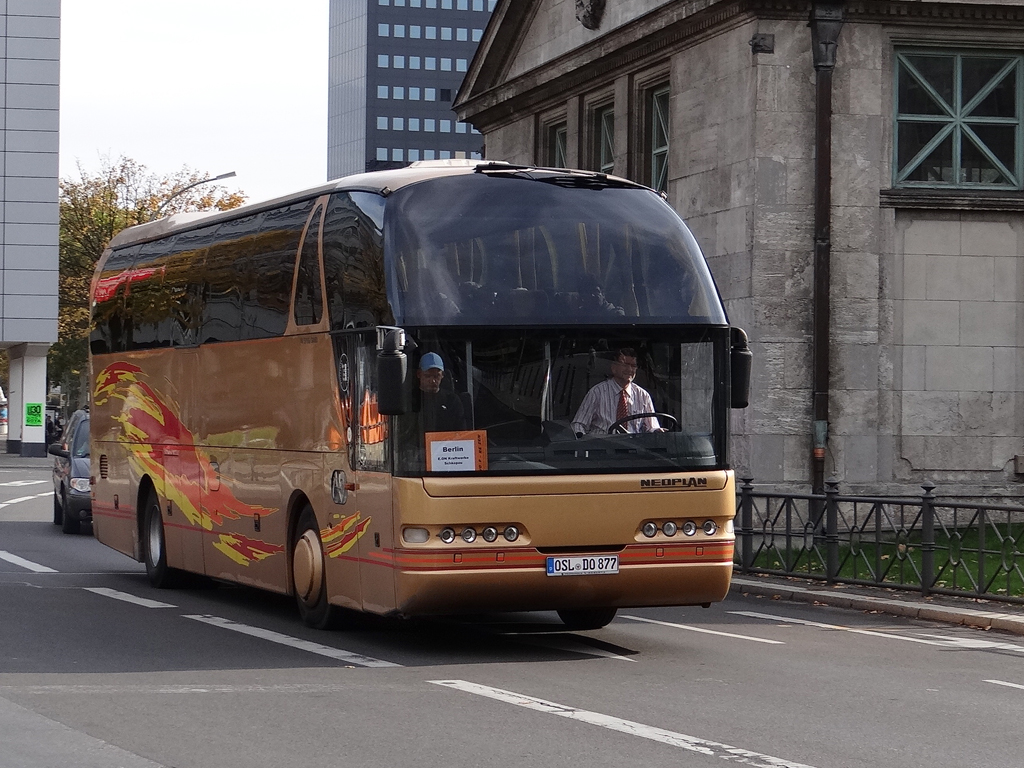 Senftenberg, Neoplan N516/3SHDH Starliner # OSL-DO 877