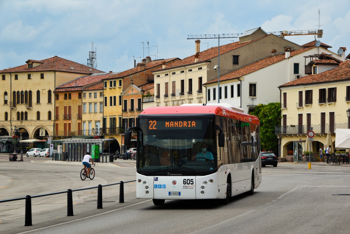 Padova, BredaMenariniBus Avancity+ L CNG # 605